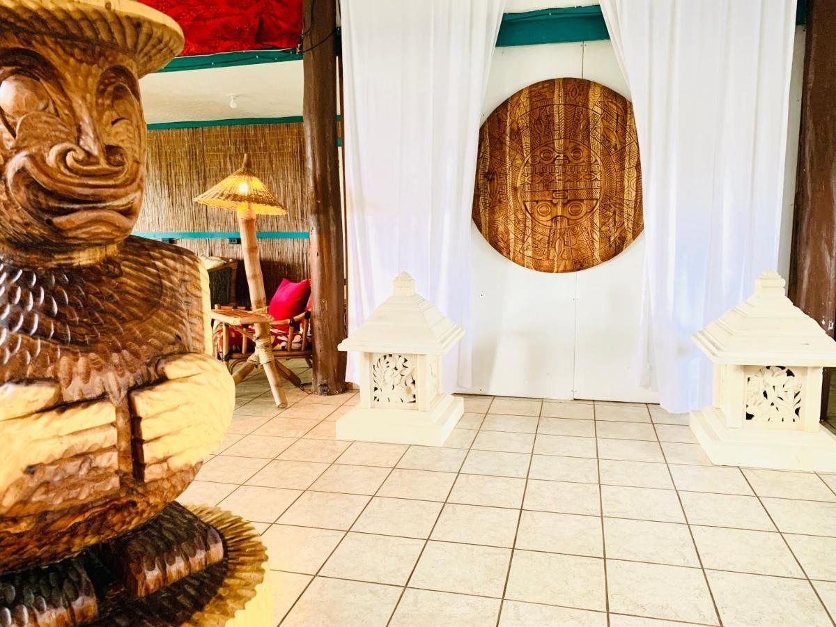 Wild Ginger Hotel ヒロ エクステリア 写真