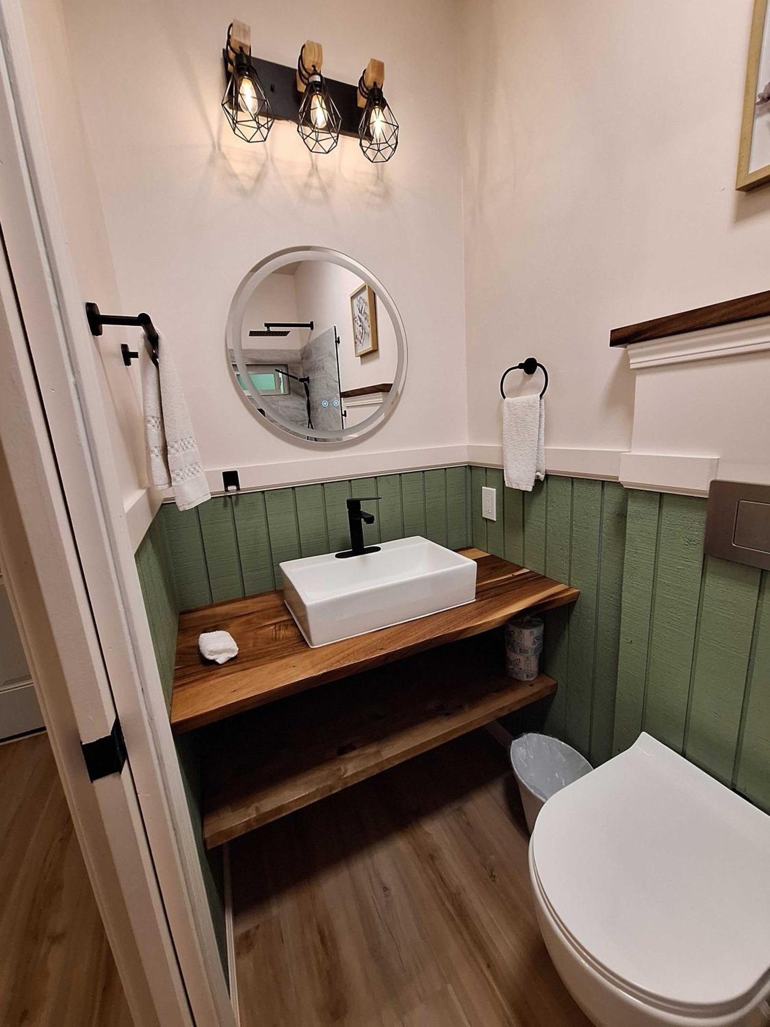 Wild Ginger Hotel ヒロ エクステリア 写真